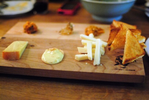 cheese plate cheese plate 500x335 LudoBites 9/2/10